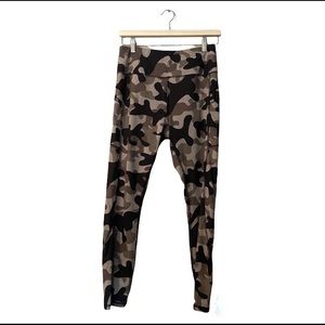 Brown camo athletic pants
